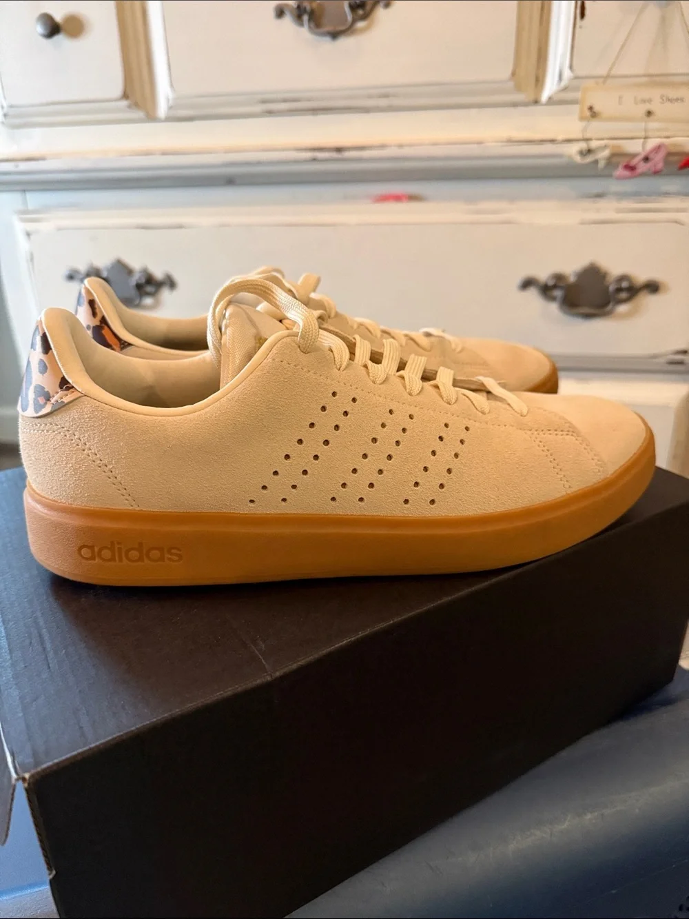 adidas low top